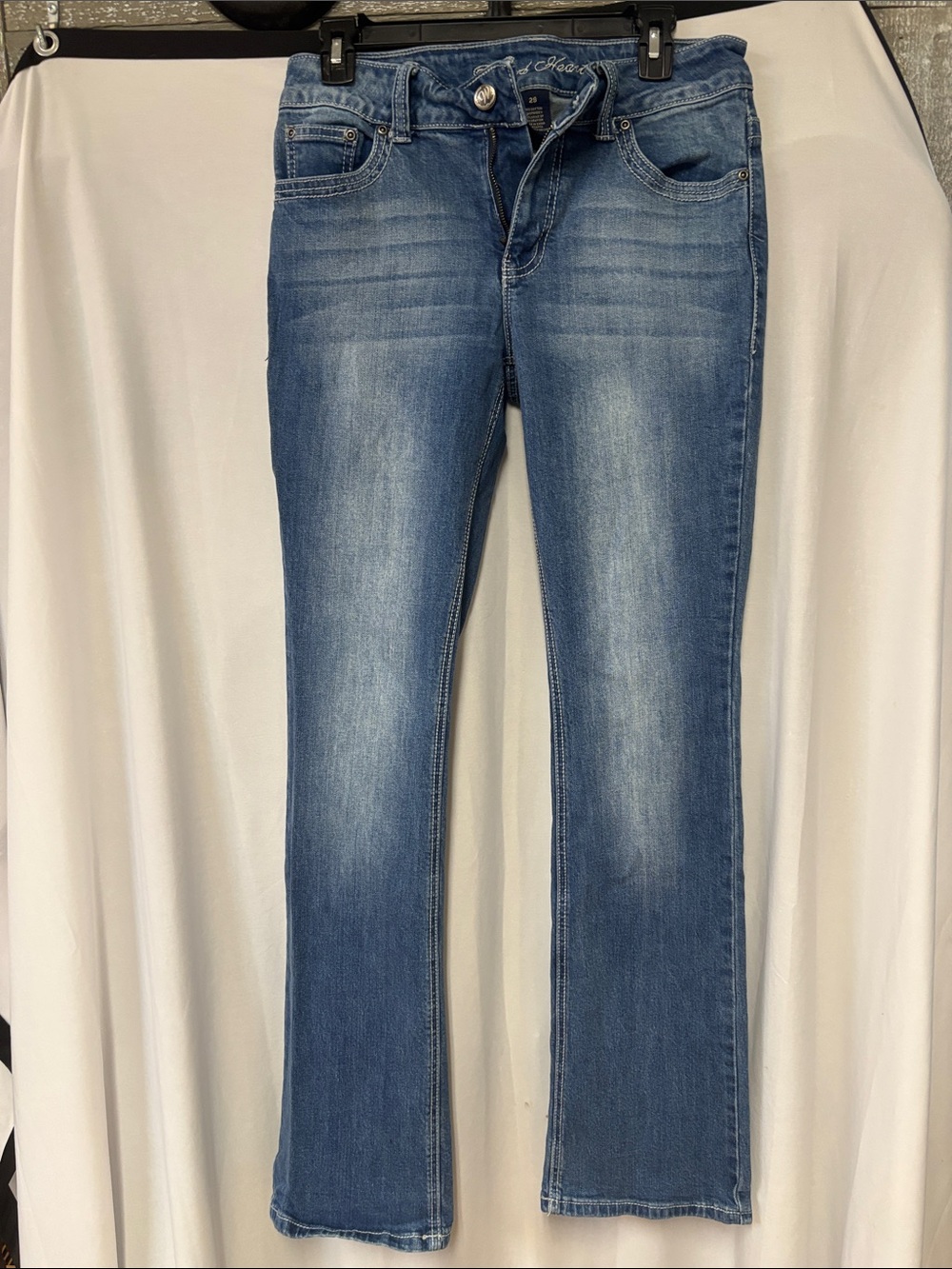 Y2K Wired Heart Embellished Bootcut Jeans – Light Wash